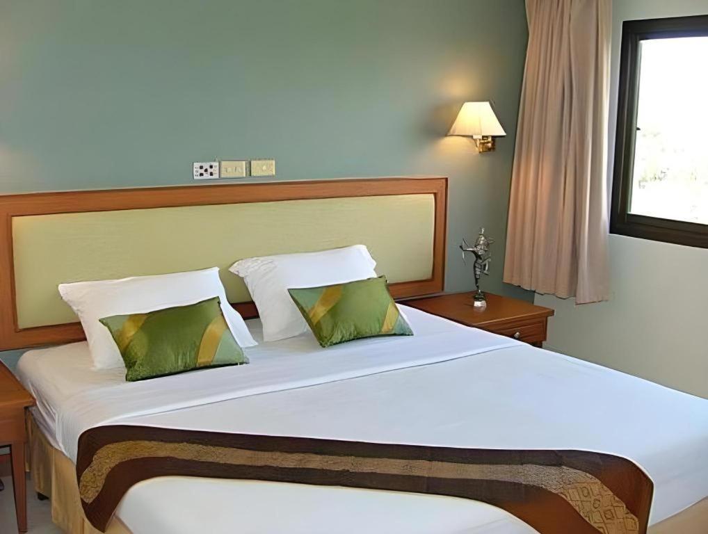 The Park Hotel Паттая Екстер'єр фото